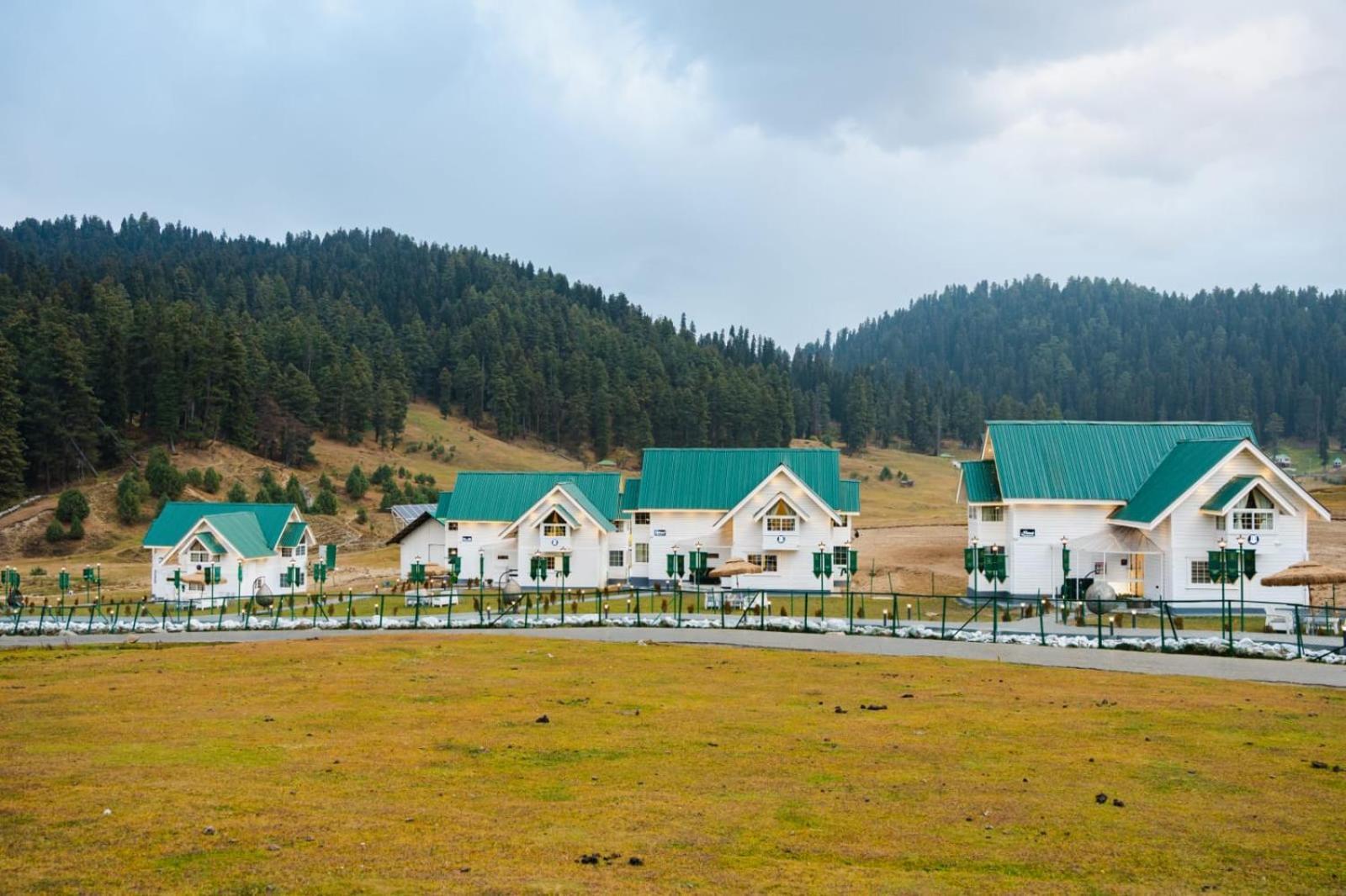 Green Rooms Resort 古尔马尔格 外观 照片