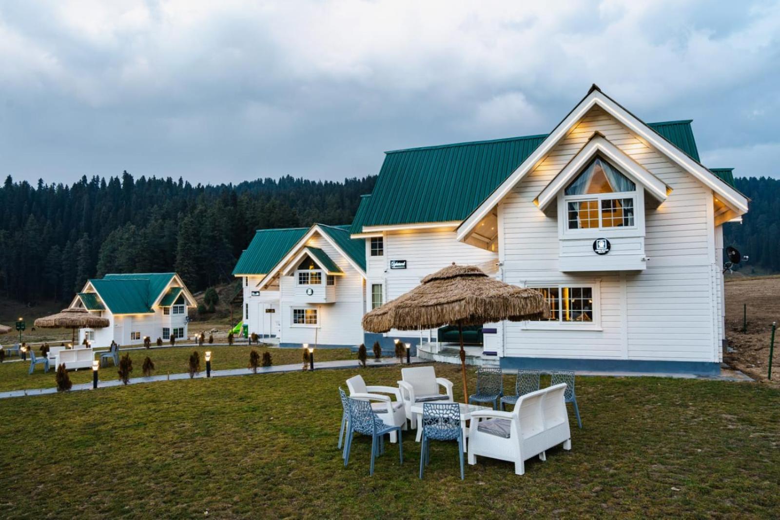 Green Rooms Resort 古尔马尔格 外观 照片